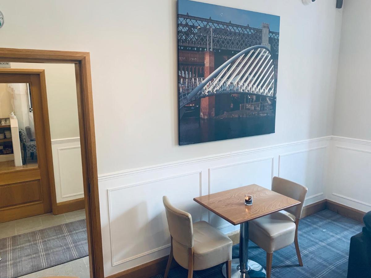 The Westlynne Hotel & Apartments Manchester Bagian luar foto